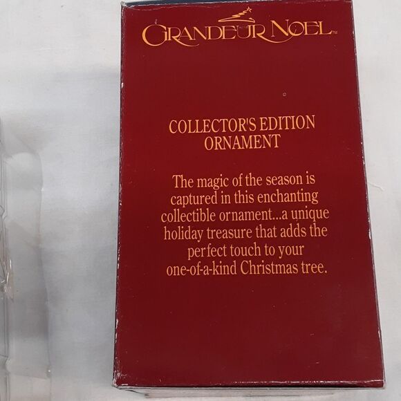 Lot/Set of 3 Grandeur Noel Christmas Ornaments. - Picture 8 of 8